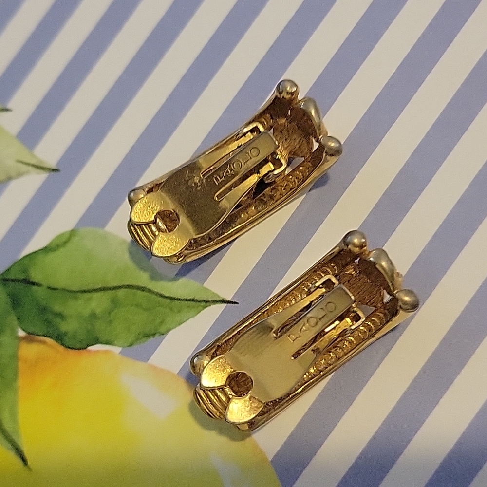 Vintage Paolo Gucci Gold Clip-on Earrings - Picture 5 of 7